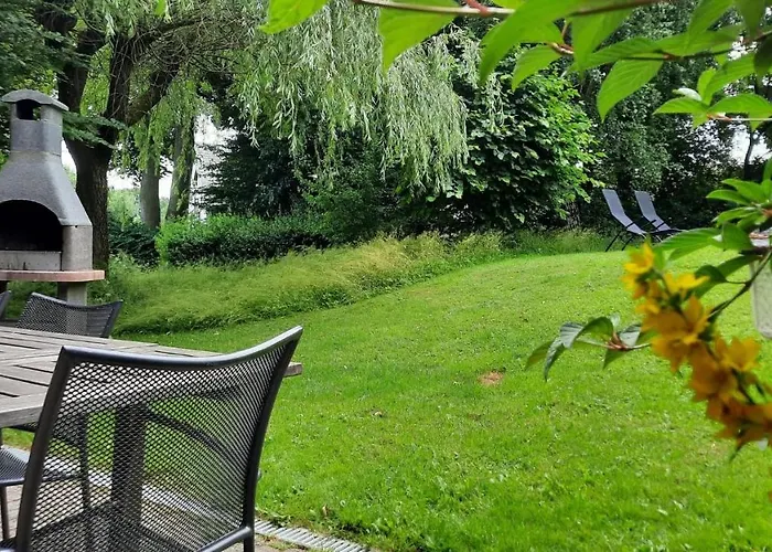 Les Grands Chais Holiday home